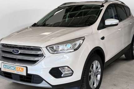 Ford Kuga 61.394 km 17.489 &euro; Duisburg 47138