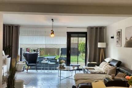 Haus Moers - 5 Zimmer, 100 m&sup2;, 395.000&euro; | Angebot:25883406