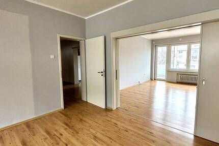 Wohnung Gelsenkirchen Altstadt - 4 Zimmer, 130 m&sup2;, 750&euro; | Angebot:26094164