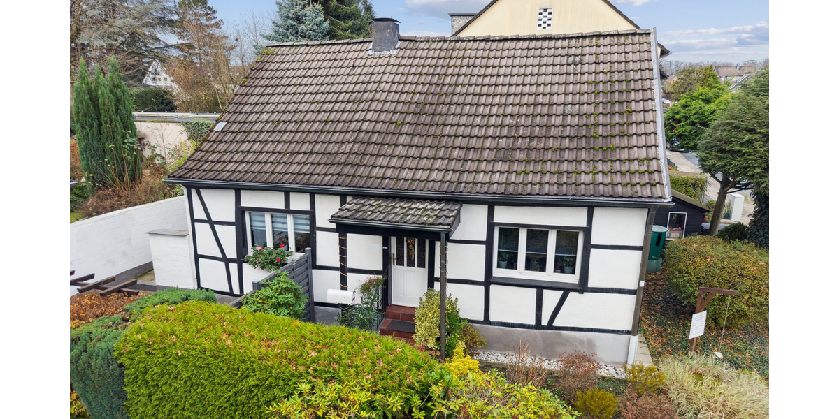 Einfamilienhaus Essen Stadtbezirk VIII - 4 Zimmer, 102 m&sup2;, 375.000&euro; | Angebot:24482063