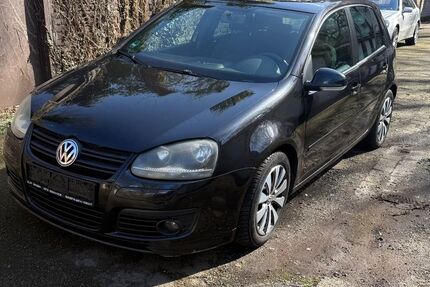 VW Golf 279.000 km 2.500 &euro; Duisburg 47051