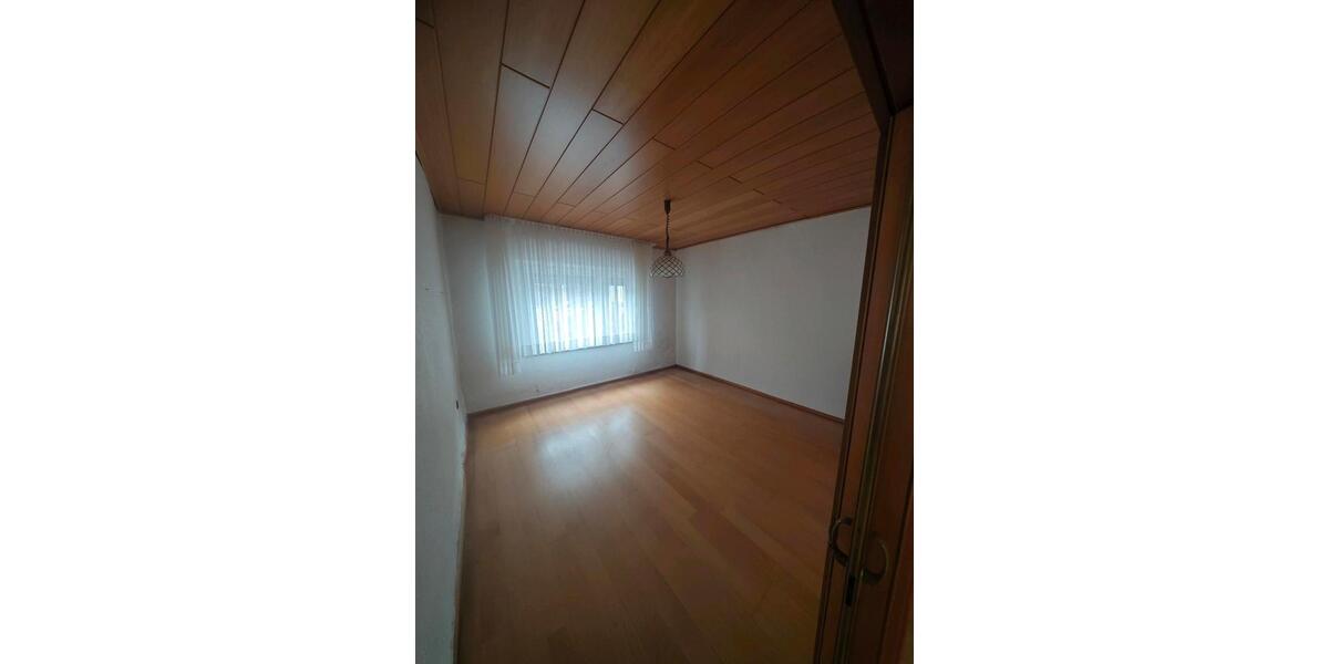 Erdgeschoßwohnung Duisburg Hochheide - 2 Zimmer, 77 m&sup2;, 240.000&euro; | Angebot:26721509