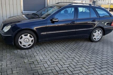 Mercedes-Benz C 220 407.536 km 2.250 &euro; Raesfeld-Erle 46348