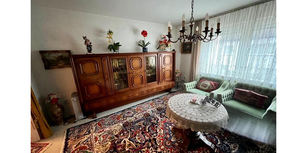 Etagenwohnung Essen Stadtbezirk II - 2 Zimmer, 1.100&euro; | Angebot:22261838