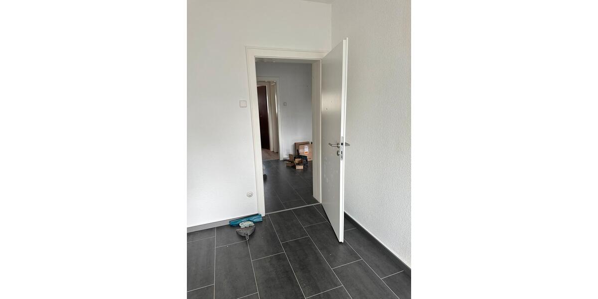 Erdgeschoßwohnung Gladbeck - 4 Zimmer, 85 m&sup2;, 850&euro; | Angebot:26516467