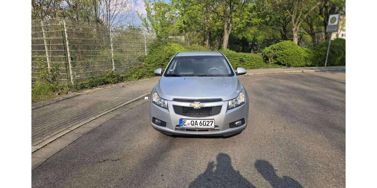 Chevrolet Cruze 157.722 km 2.300 &euro; Essen 45143