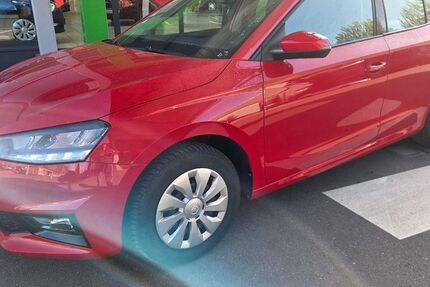 Skoda Fabia 9.800 km 17.980 &euro; Essen 45326