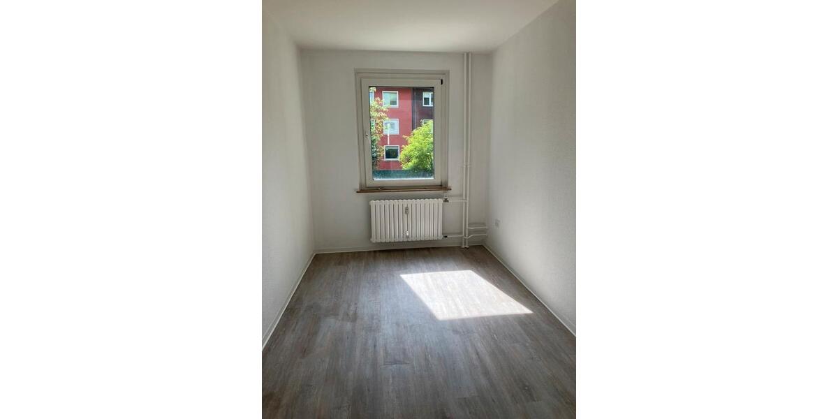 Erdgeschoßwohnung Gelsenkirchen Gelsenkirchen-West - 3 Zimmer, 56 m&sup2;, 429&euro; | Angebot:26685177