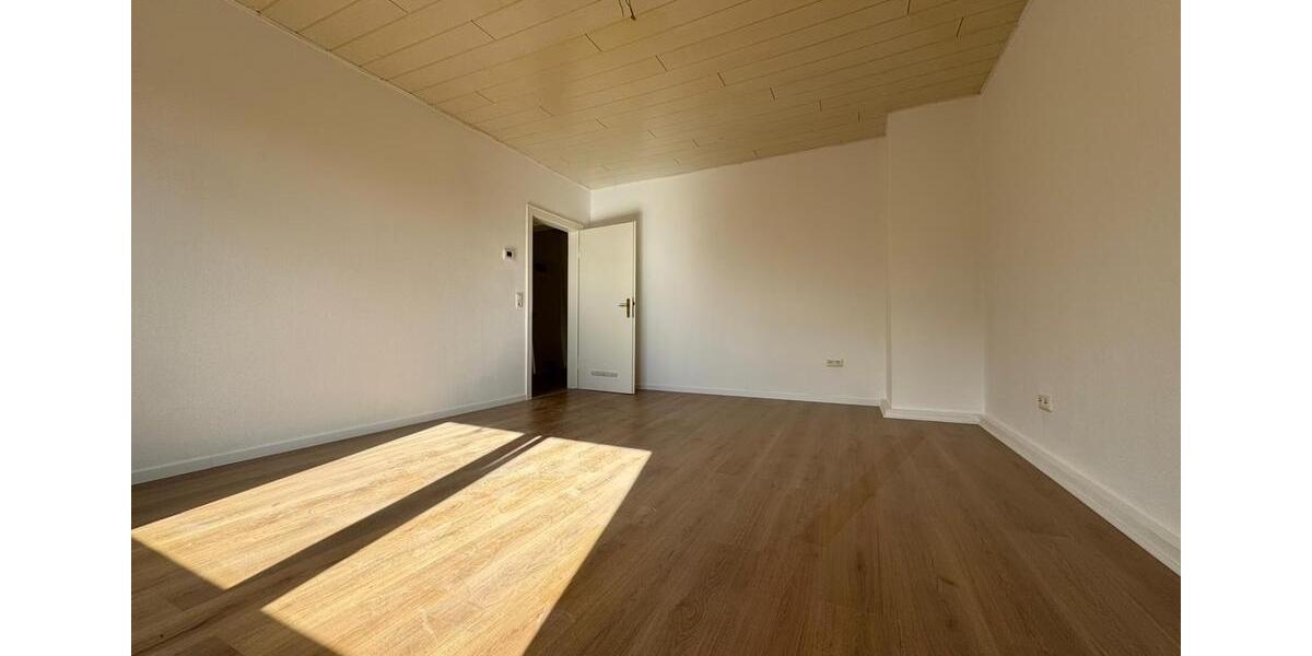 Etagenwohnung Bochum Günnigfeld - 2 Zimmer, 70 m&sup2;, 550&euro; | Angebot:26038845