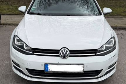 VW Golf 228.000 km 8.300 &euro; Essen 45327