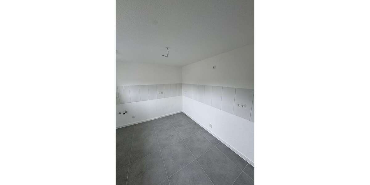 Etagenwohnung Moers Hochstraß - 2.5 Zimmer, 80 m&sup2;, 880&euro; | Angebot:26013147