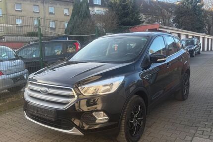 Ford Kuga 145.000 km 8.200 &euro; Essen 45143