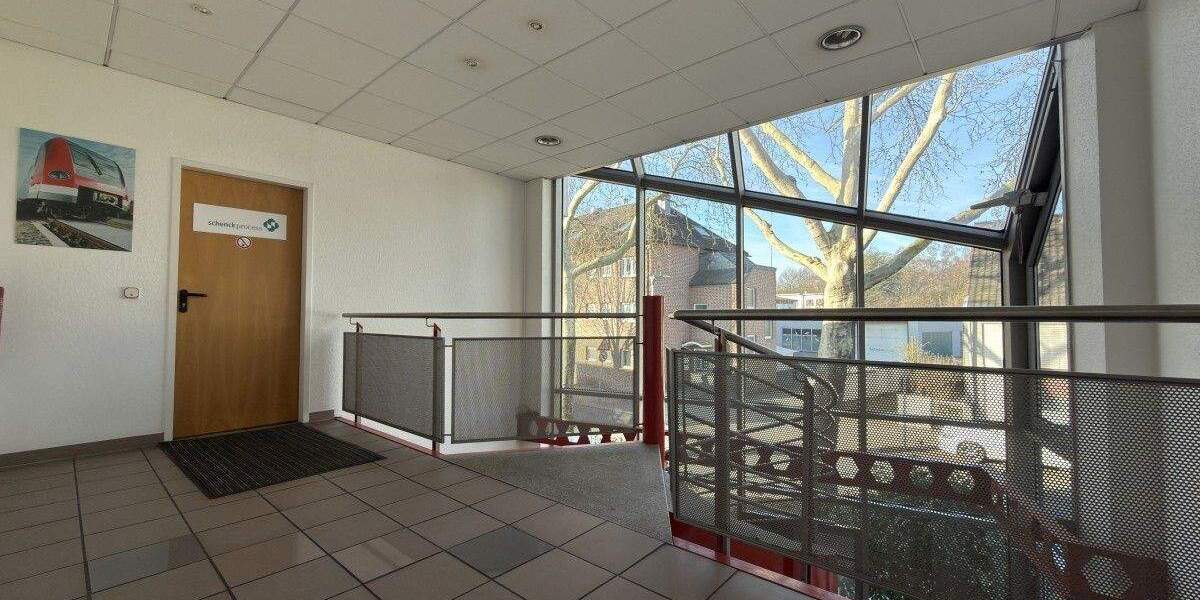 Gewerbeobjekt Oberhausen Osterfeld-West - 3 Zimmer, 895&euro; | Angebot:25709930