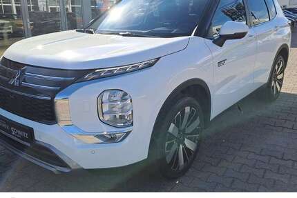 Mitsubishi Outlander 10.950 km 44.490 &euro; Wesel 46485