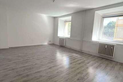 Wohnung Duisburg Altstadt - 3 Zimmer, 111 m&sup2;, 610&euro; | Angebot:27341134