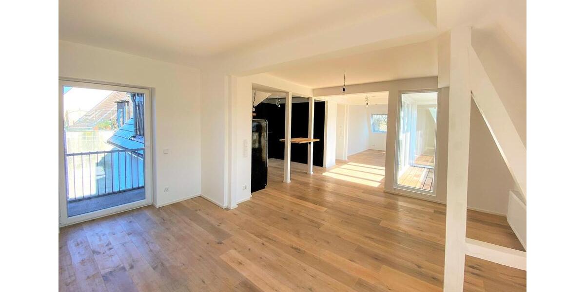 Maisonettenwohnung Essen Stadtbezirk II - 4 Zimmer, 185 m&sup2;, 2.400&euro; | Angebot:26660199