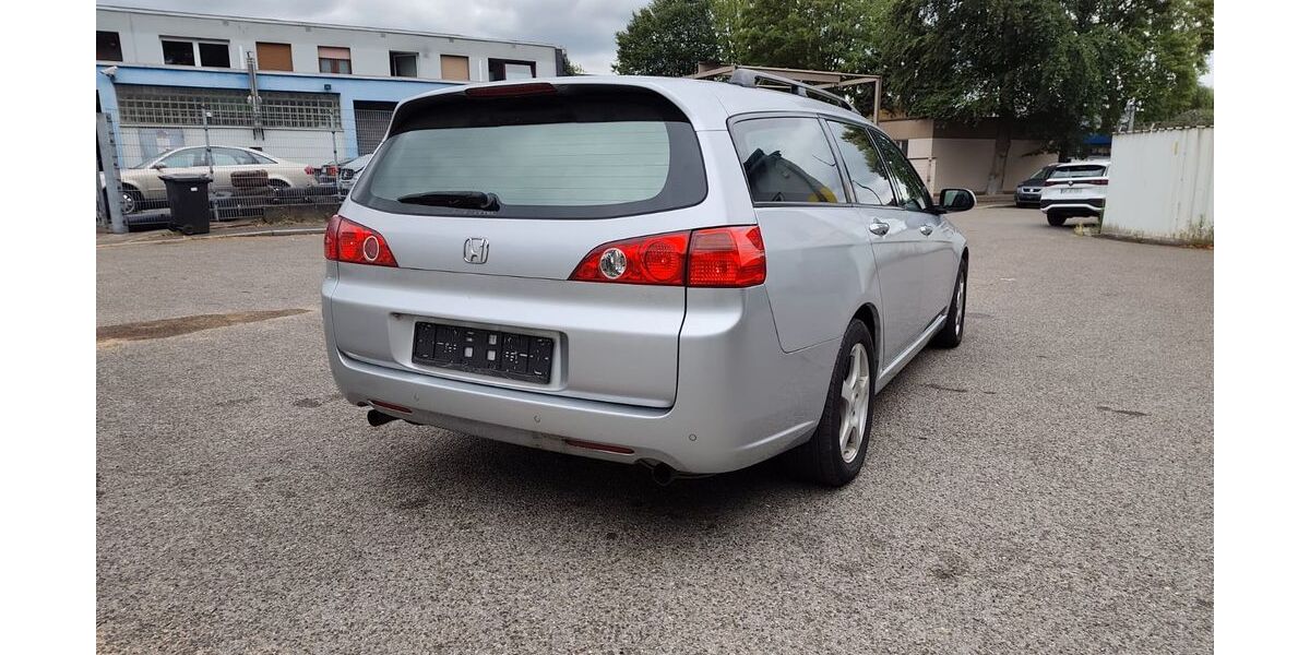 Honda Accord 185.759 km 5.899 &euro; ESSEN 45356
