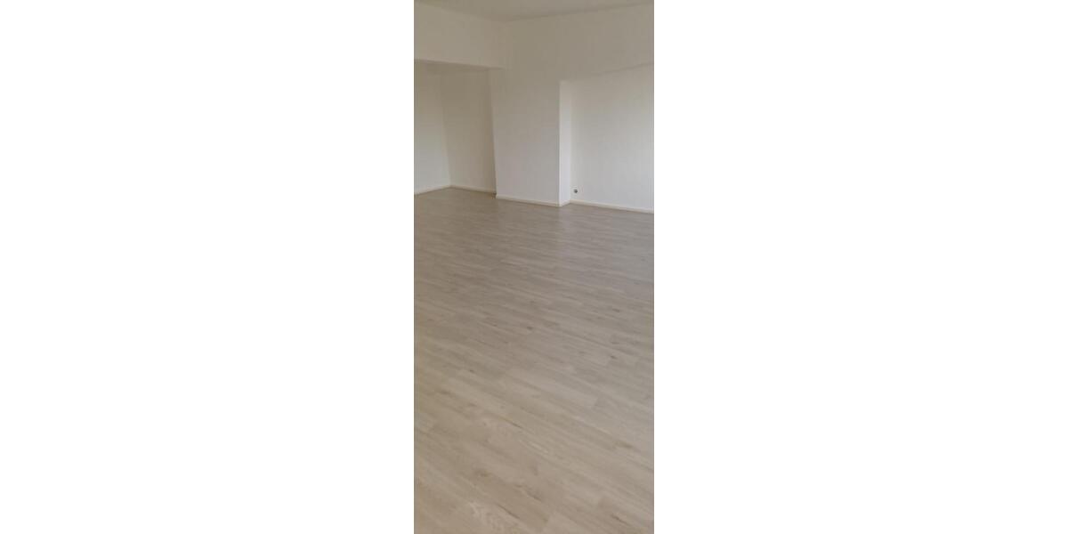 Etagenwohnung Wesel - 4 Zimmer, 94 m&sup2;, 940&euro; | Angebot:25960298
