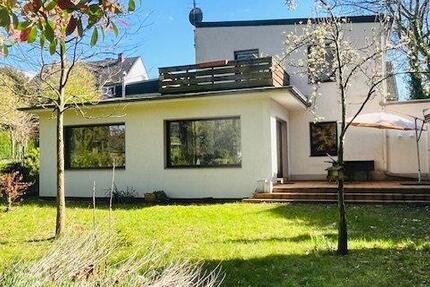 Haus Oberhausen Alsfeld - 10 Zimmer, 183 m&sup2;, 349.500&euro; | Angebot:26061066