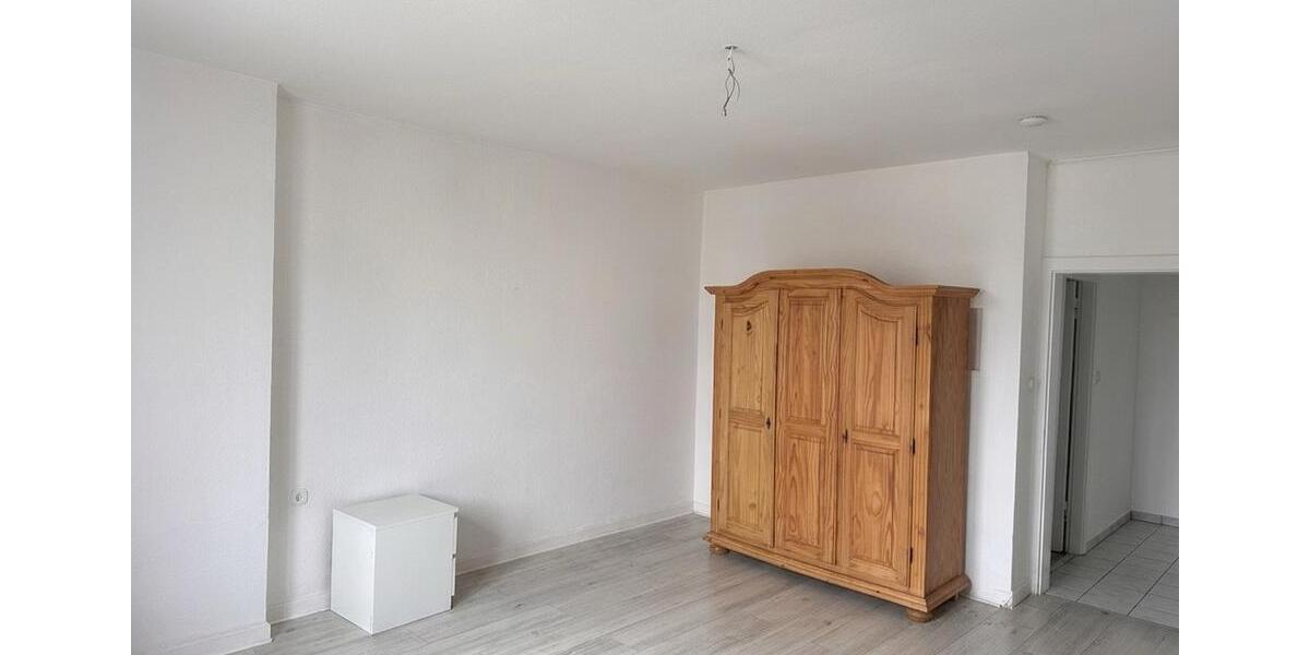 Etagenwohnung Duisburg Laar - 3 Zimmer, 97 m&sup2;, 899&euro; | Angebot:26040956