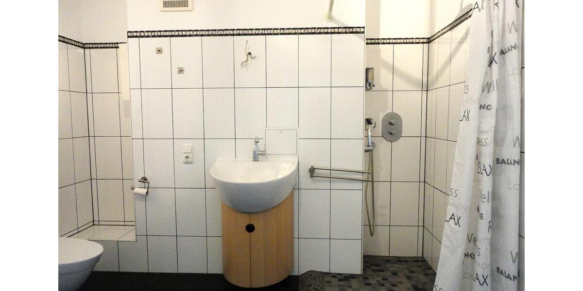 Etagenwohnung Voerde (Niederrhein) - 3 Zimmer, 116 m&sup2;, 900&euro; | Angebot:26147161