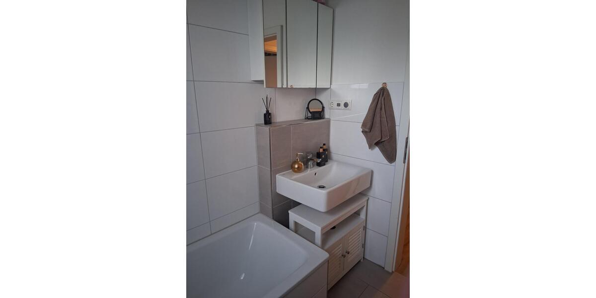 Etagenwohnung Essen Stadtbezirk III - 2 Zimmer, 56 m&sup2;, 569&euro; | Angebot:25723646