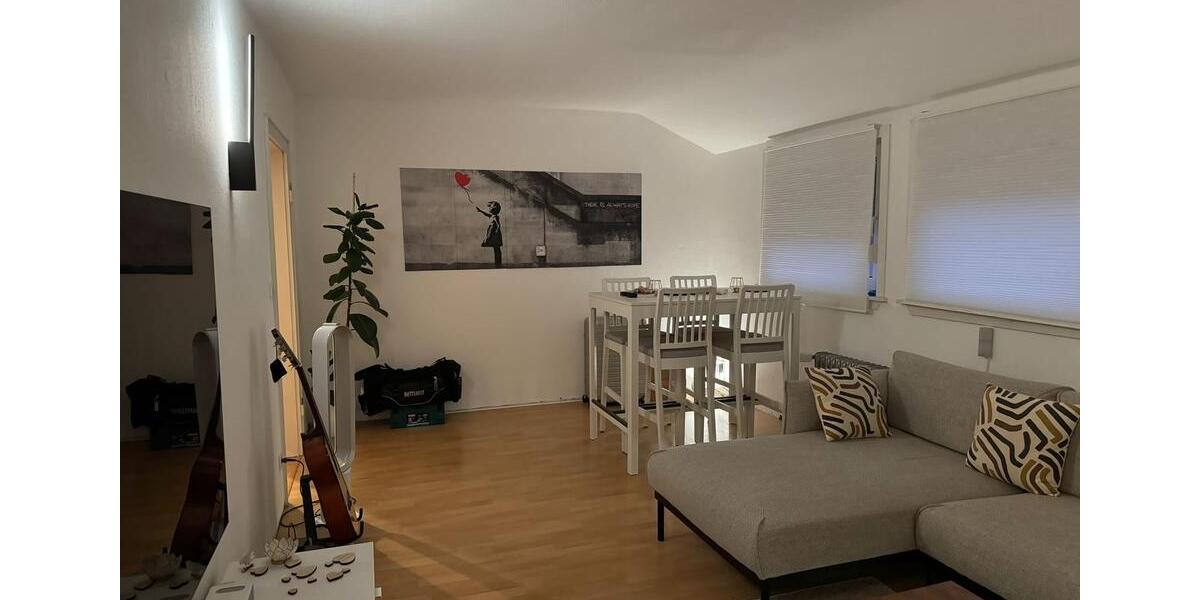 Dachgeschoßwohnung Castrop-Rauxel Deinighausen - 3.5 Zimmer, 83 m&sup2;, 800&euro; | Angebot:25150688