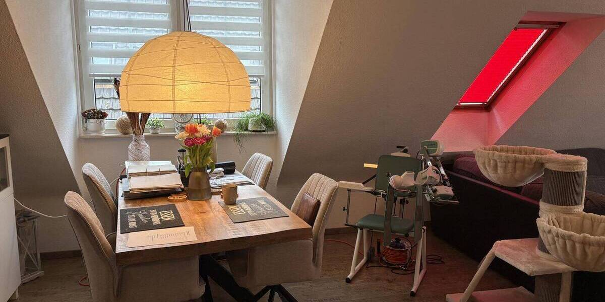 Etagenwohnung Moers Kapellen-Mitte - 3 Zimmer, 110 m&sup2;, 299.000&euro; | Angebot:26092484