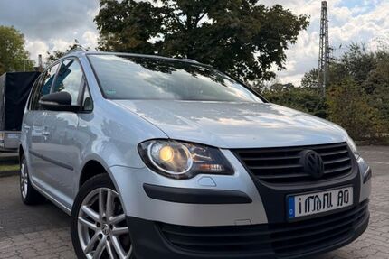VW Touran 225.000 km 6.800 &euro; Mülheim an der Ruhr 45468