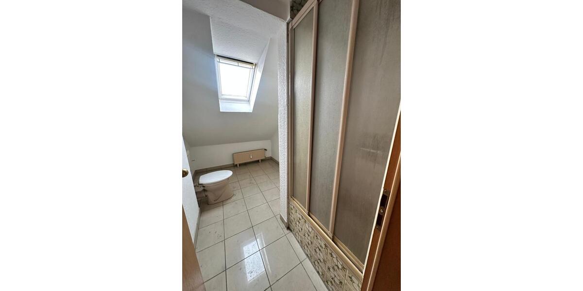 Dachgeschoßwohnung Herne Wanne-Bickern - 2 Zimmer, 75 m&sup2;, 450&euro; | Angebot:26001800