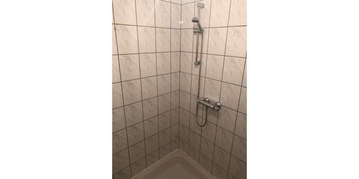 Dachgeschoßwohnung Essen Stadtbezirk III - 2.5 Zimmer, 43 m&sup2;, 680&euro; | Angebot:25545178