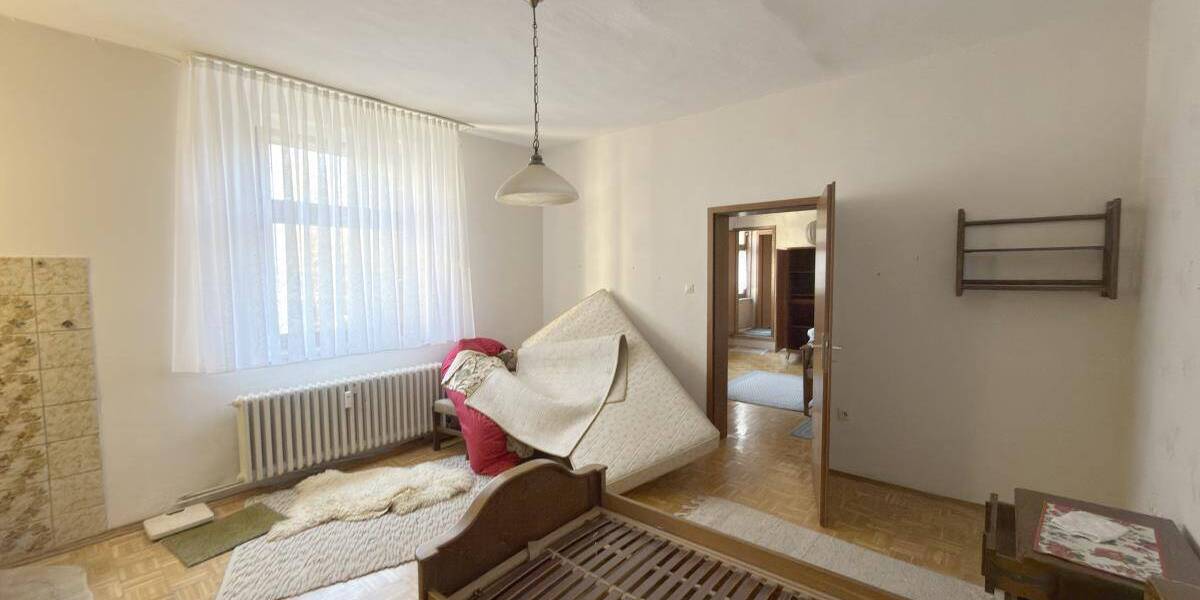 Etagenwohnung Oberhausen Altstadt-Süd - 6 Zimmer, 180 m&sup2;, 2.100&euro; | Angebot:26190385