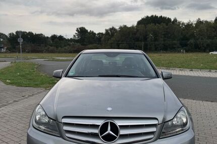 Mercedes-Benz C 250 216.792 km 7.500 &euro; Oberhausen 46145