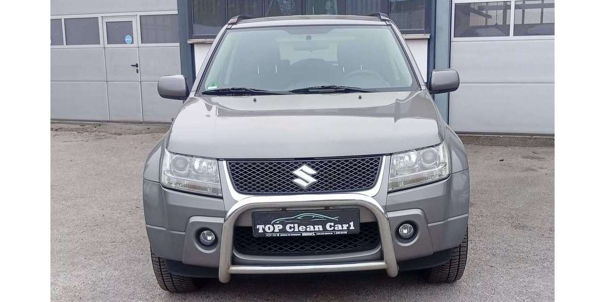Suzuki Grand Vitara 259.000 km 4.450 &euro; Oberhausen 46049