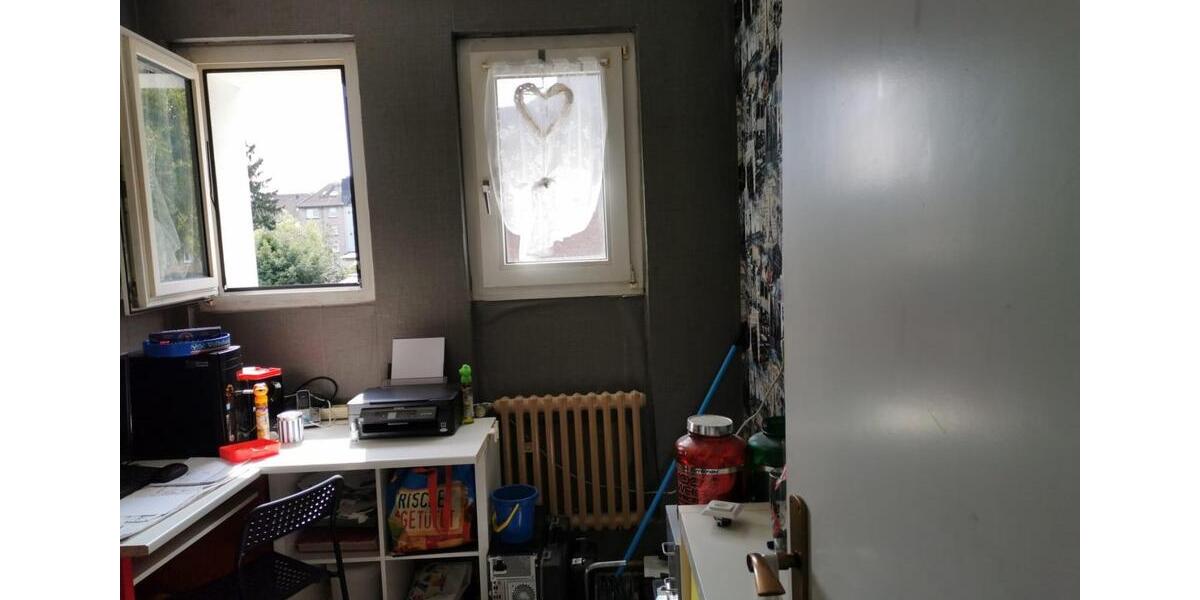 Etagenwohnung Duisburg Mittelmeiderich - 4 Zimmer, 100 m&sup2;, 579&euro; | Angebot:25988824