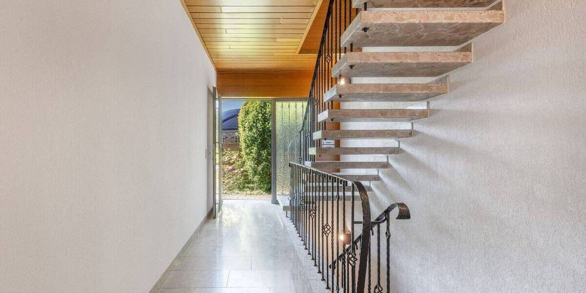 Mehrfamilienhaus, Wohnhaus Heiligenhaus Isenbügel - 6 Zimmer, 185 m&sup2;, 698.000&euro; | Angebot:25683152