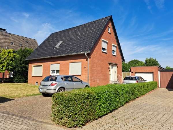 Einfamilienhaus Moers / Genend Genend - 7 Zimmer, 132 m&sup2;, 398.000&euro; | Angebot:26187384