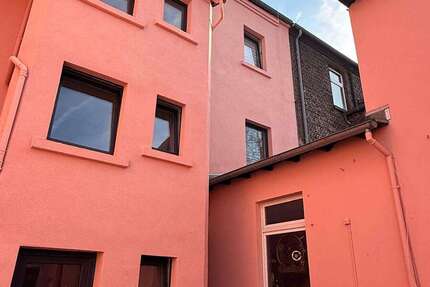Haus Duisburg Duisburg-Mitte - 15 Zimmer, 318 m&sup2;, 420.000&euro; | Angebot:27286869