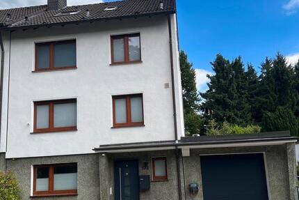 Haus Mülheim an der Ruhr Mellinghofen - 8 Zimmer, 248 m&sup2;, 668.000&euro; | Angebot:26407630