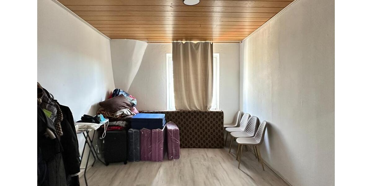 Etagenwohnung Essen Stadtbezirk III - 3 Zimmer, 90 m&sup2;, 650&euro; | Angebot:25964950