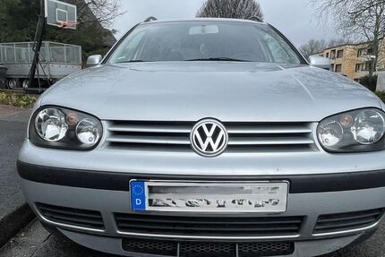 VW Golf 181.500 km 1.750 &euro; Marl 45770