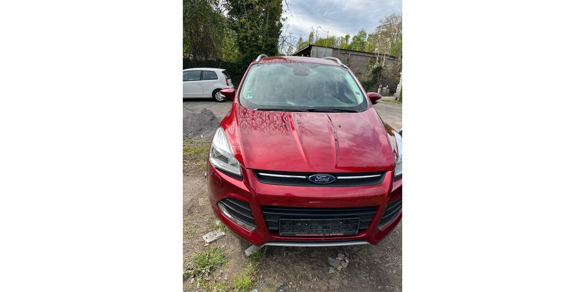 Ford Kuga 173.312 km 7.100 &euro; Duisburg 47198