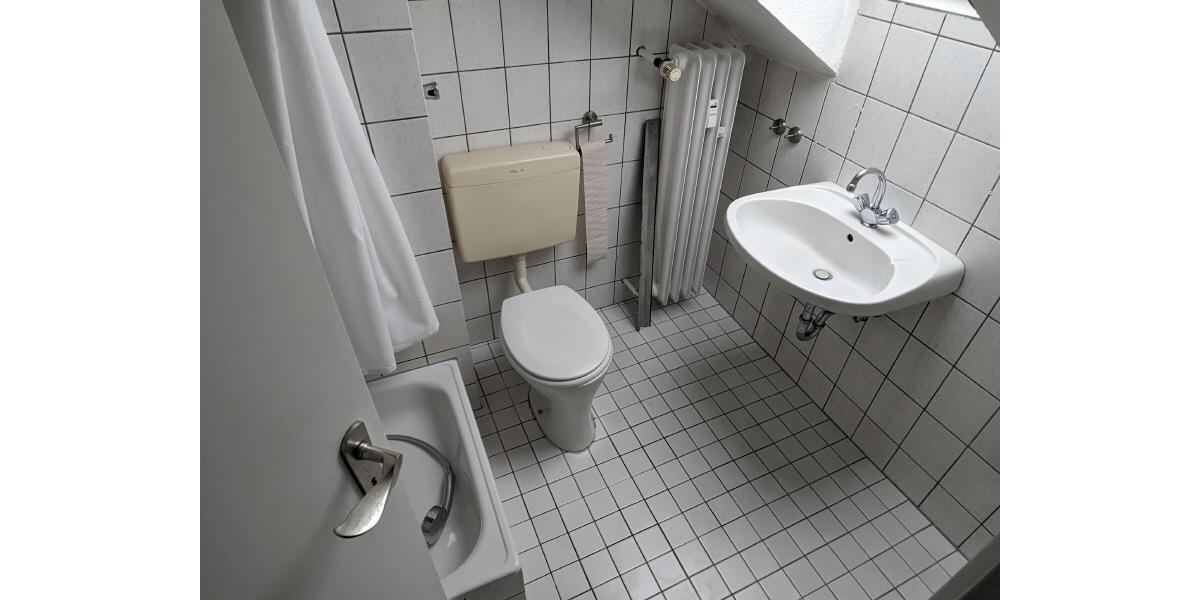 Etagenwohnung Duisburg Huckingen - 1 Zimmer, 28 m&sup2;, 330&euro; | Angebot:26723124