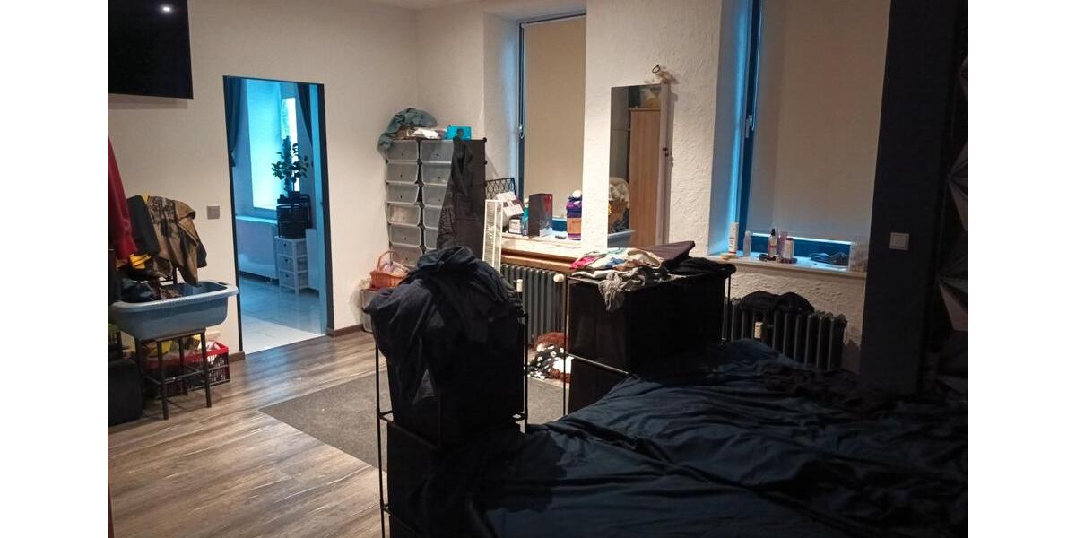 Etagenwohnung Duisburg Essenberg - 2 Zimmer, 128 m&sup2;, 880&euro; | Angebot:26617918