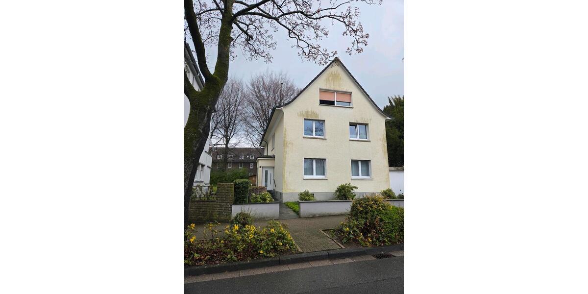 Etagenwohnung Gelsenkirchen Buer - 3 Zimmer, 93 m&sup2;, 950&euro; | Angebot:25936392