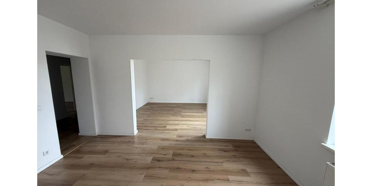 Etagenwohnung Gelsenkirchen Gelsenkirchen-Mitte - 1 Zimmer, 88 m&sup2;, 800&euro; | Angebot:25920221