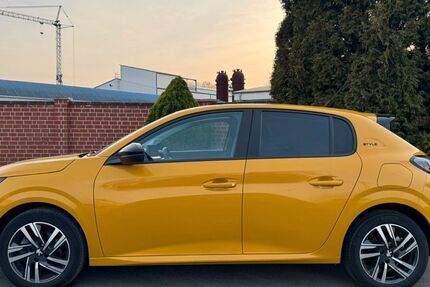 Peugeot 208 57.000 km 13.990 &euro; Hünxe 46569