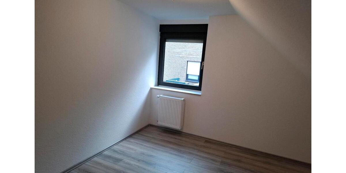 Dachgeschoßwohnung Bochum Bochum-Nord - 2.5 Zimmer, 75 m&sup2;, 740&euro; | Angebot:25637318