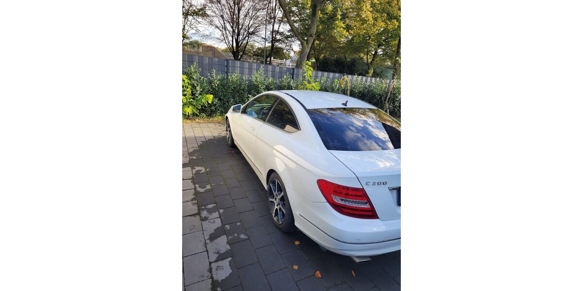 Mercedes-Benz C 200 154.000 km 12.990 &euro; Dinslaken 46535