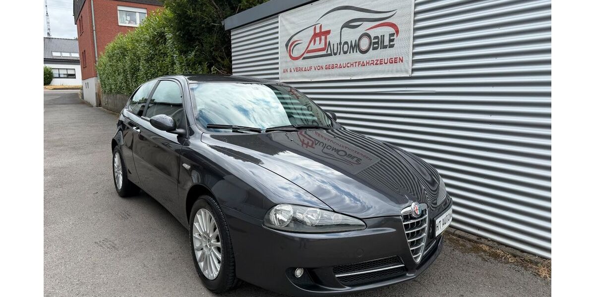 Alfa Romeo 147 204.000 km 2.999 &euro; Marl 45770